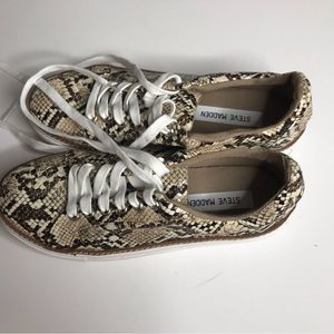 Steve Madden Santana snake skin sneakers Sz 7.5